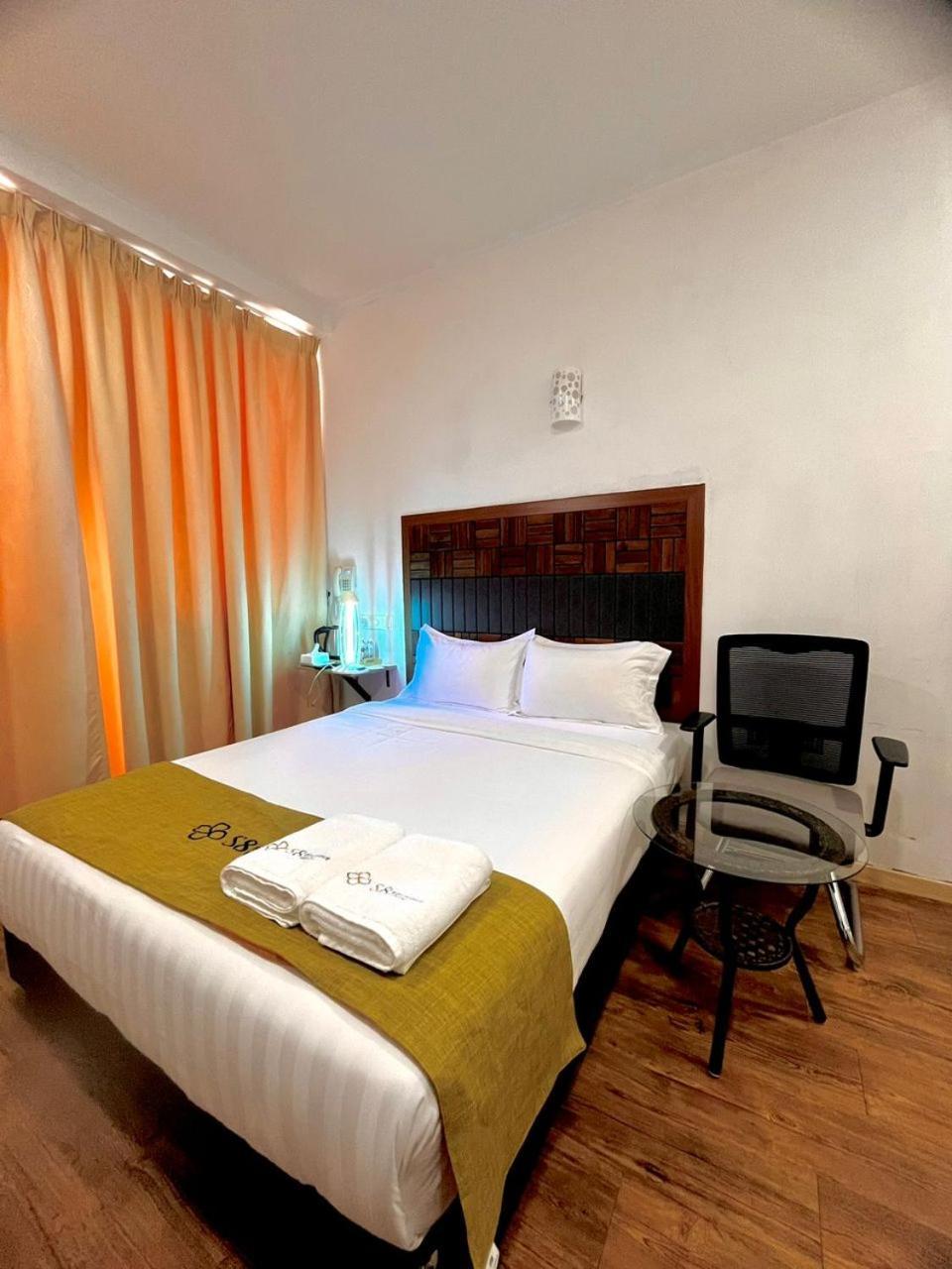 S8 Boutique Hotel Near Klia 1 & Klia 2 Sepang Exterior foto