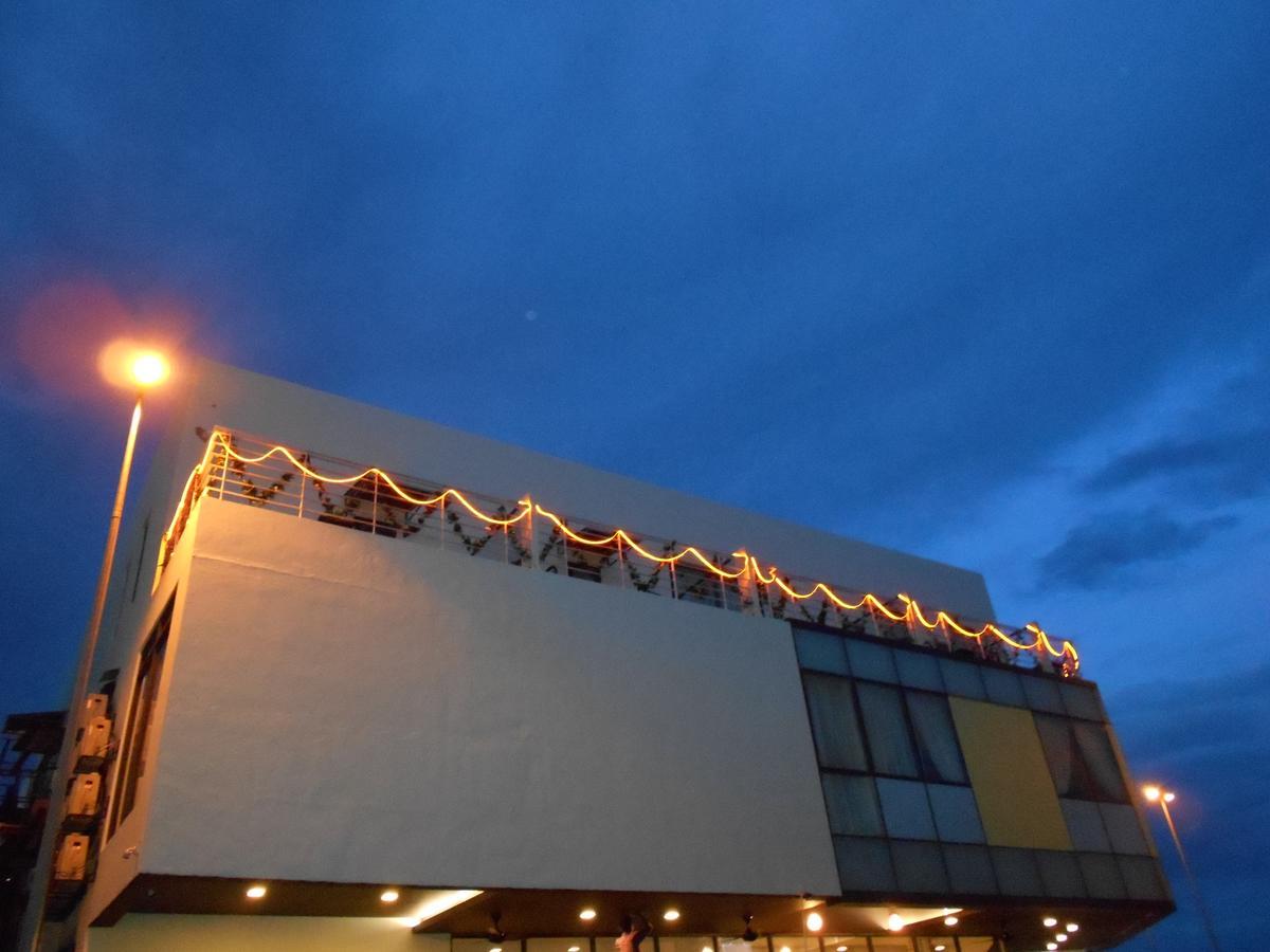S8 Boutique Hotel Near Klia 1 & Klia 2 Sepang Exterior foto
